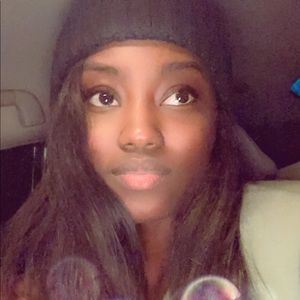 Meet your Posher, Fatima